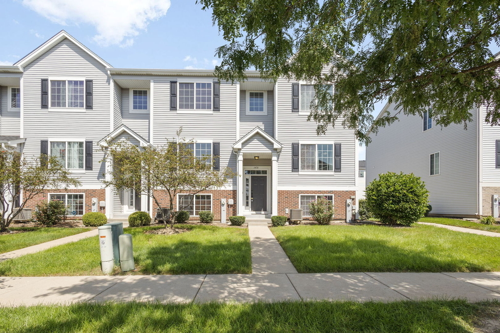 1476 Manning Avenue - Photo 2