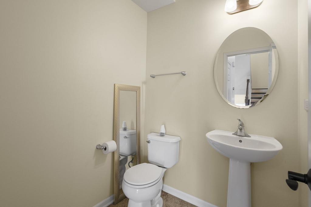 1476 Manning Avenue - Photo 22