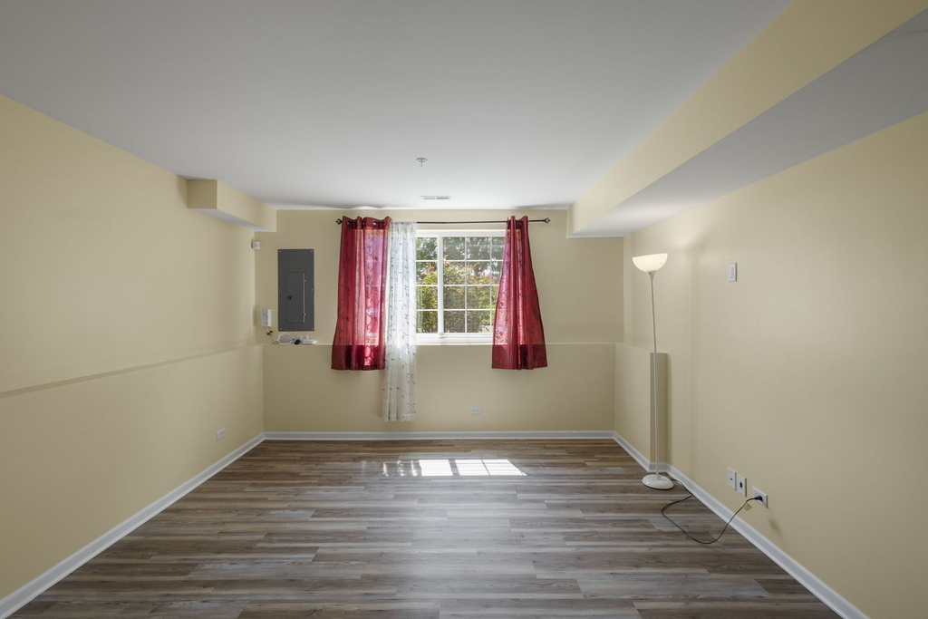 1476 Manning Avenue - Photo 19