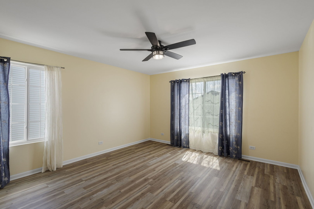 1476 Manning Avenue - Photo 11