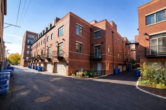 1351 W Altgeld Street - Photo 37