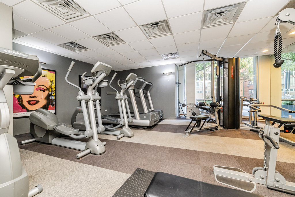 2930 N Sheridan Road - Photo 13