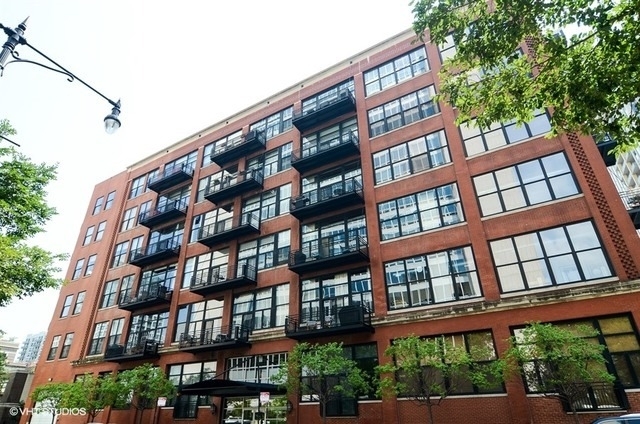 521 W Superior Street - Photo 0