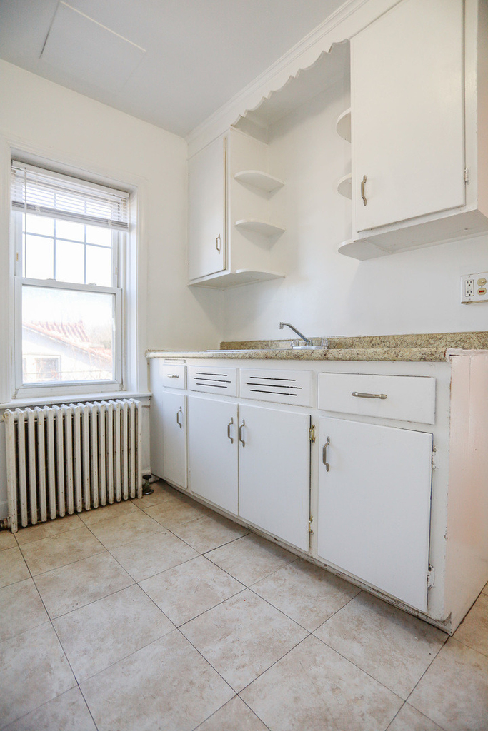 1219 W Harvard Terrace - Photo 5