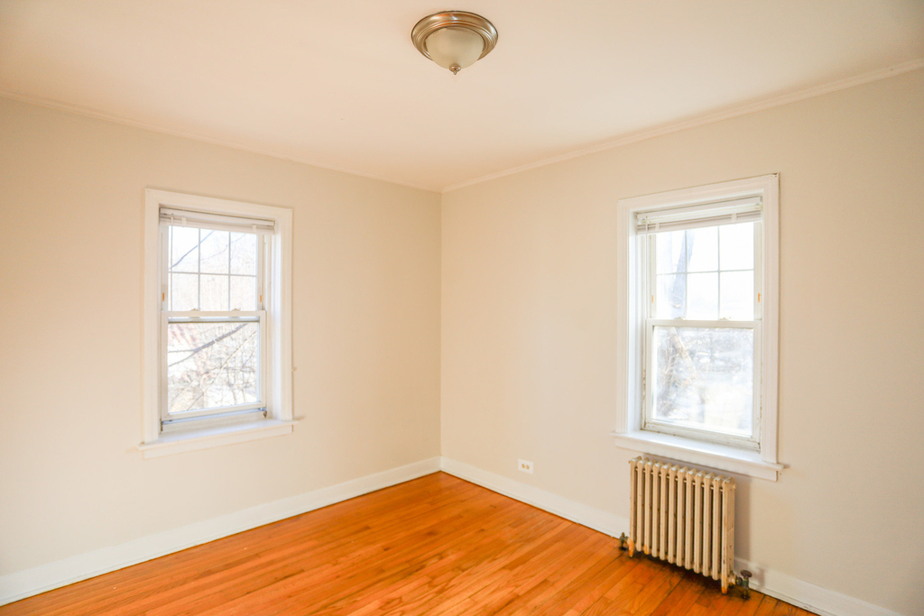 1219 W Harvard Terrace - Photo 12