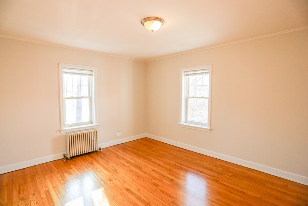 1219 W Harvard Terrace - Photo 9