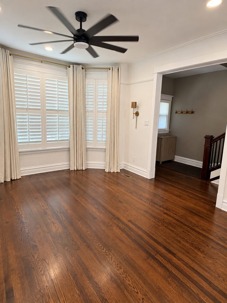 1950 W Foster Avenue - Photo 3