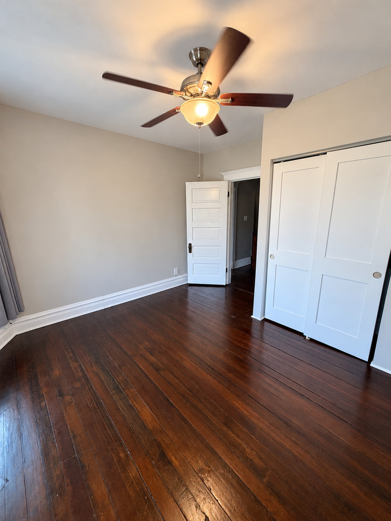 1950 W Foster Avenue - Photo 19