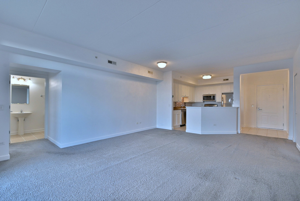8300 Callie Avenue - Photo 9