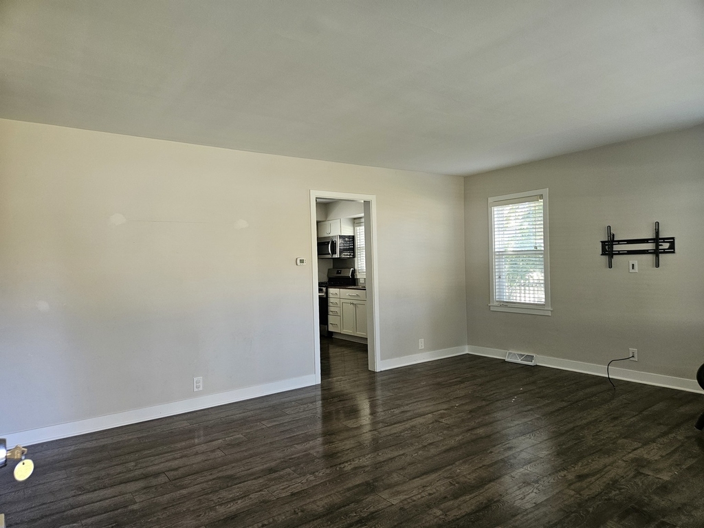 227 Nebraska Street - Photo 2