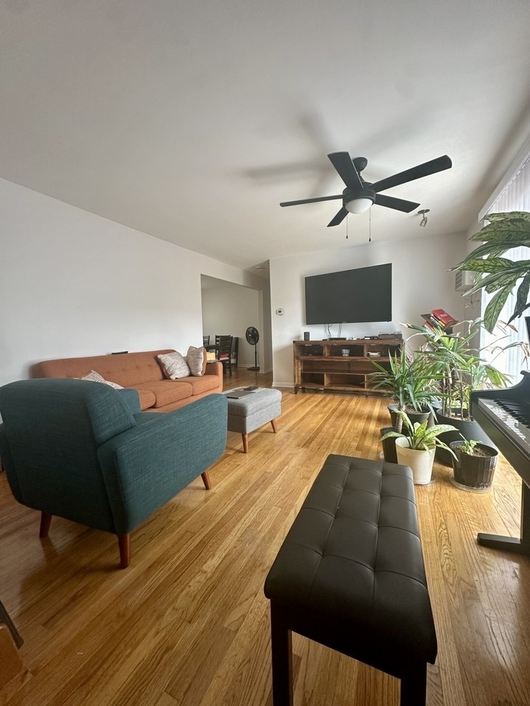 1727 W Touhy Avenue - Photo 2
