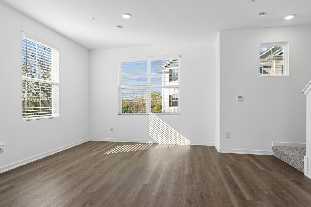 559 Yosemite Way - Photo 5