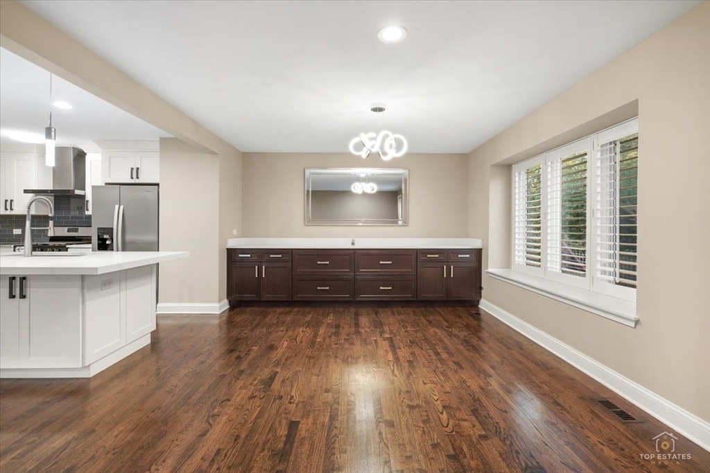 254 Taylor Court - Photo 8