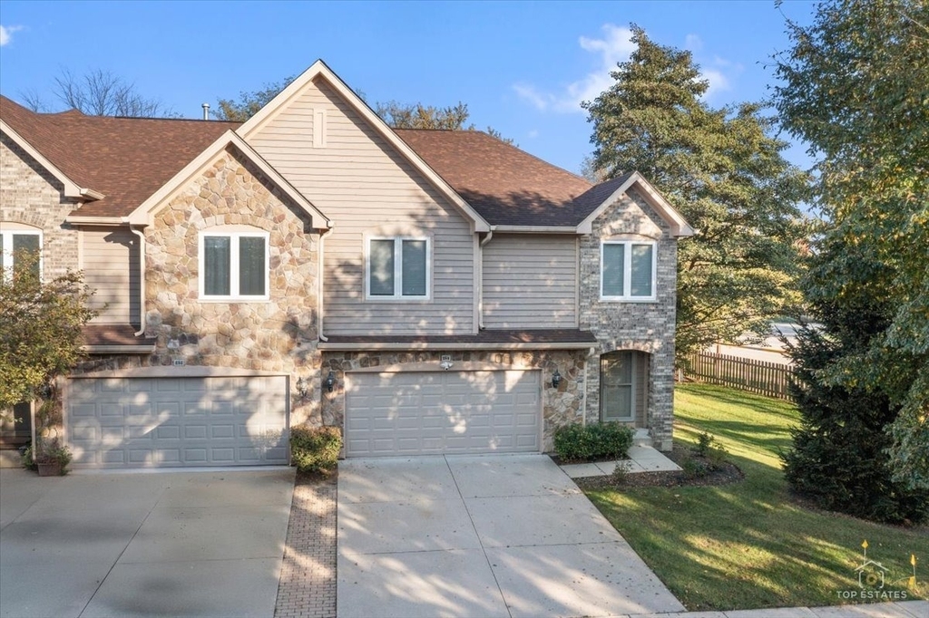 254 Taylor Court - Photo 0