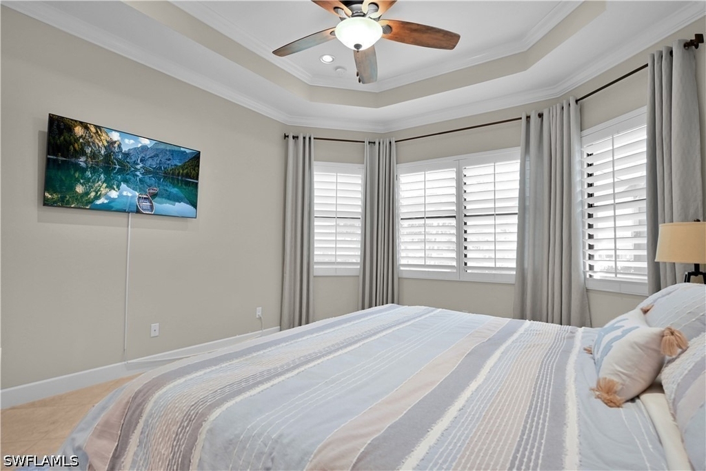 9104 Isla Bella Circle - Photo 22