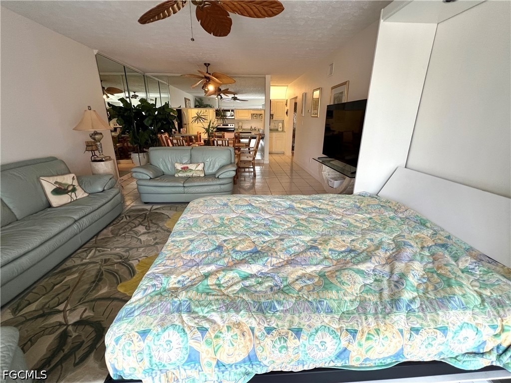 60 Pelican Street W - Photo 12