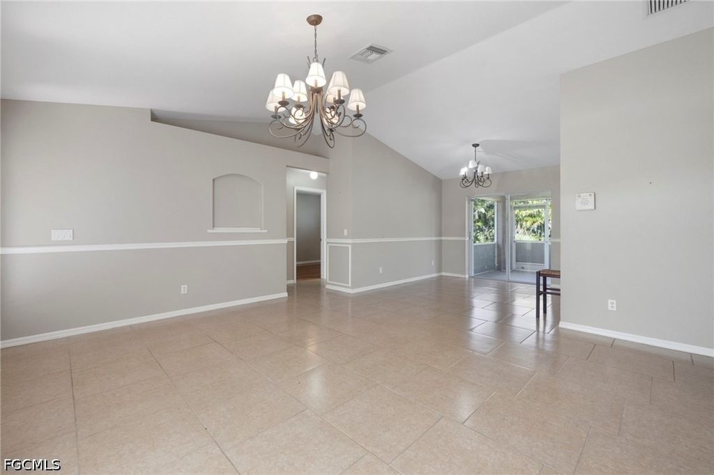 206 Se 1st Place - Photo 2