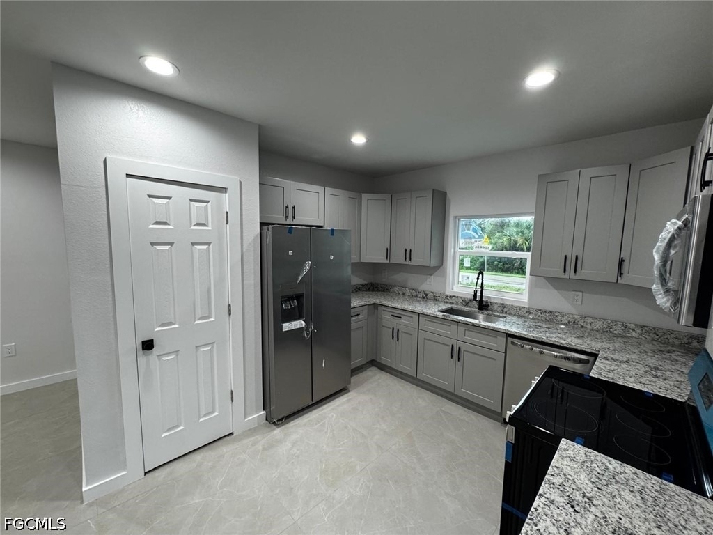 27380 Sandrala Drive - Photo 2