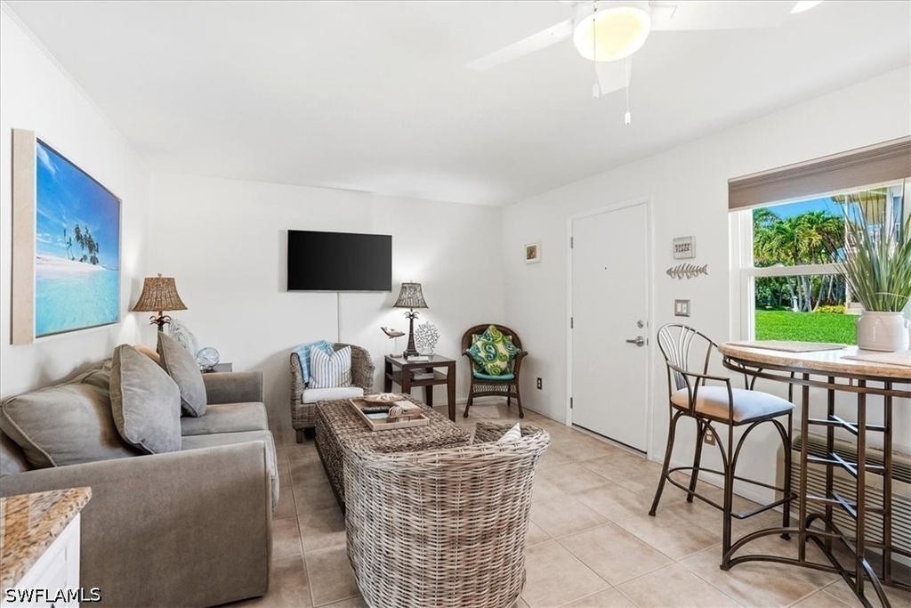 850 Palm Street - Photo 2