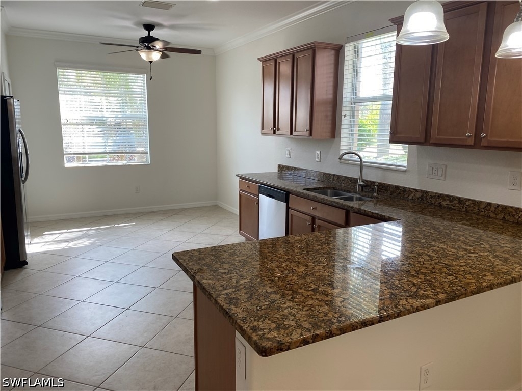 2466 Heydon Circle E - Photo 3
