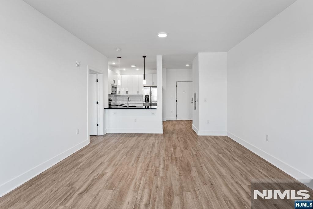 520 Cliff - Photo 0