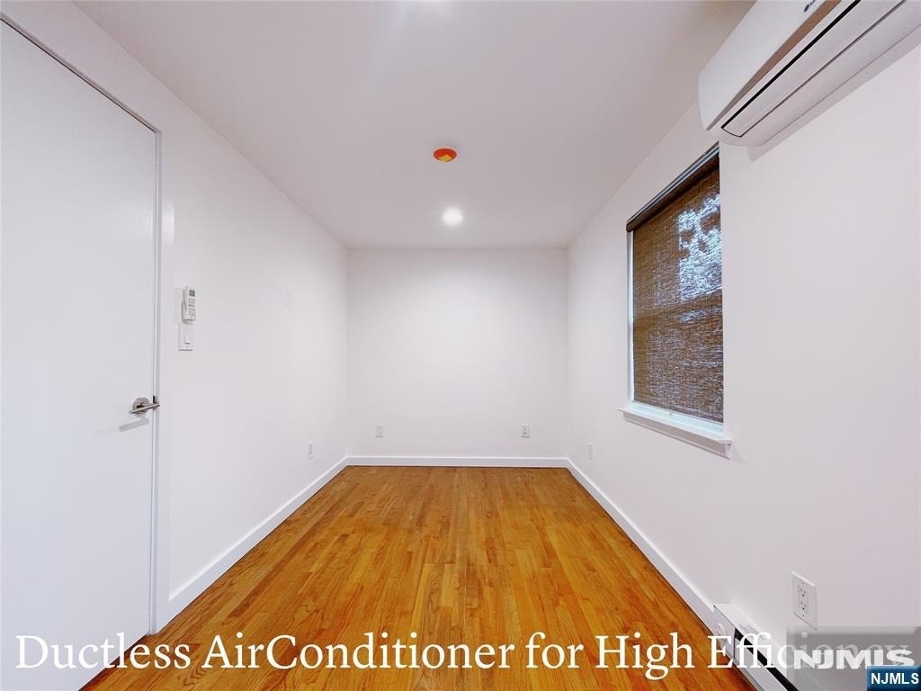 327 Undercliff - Photo 6