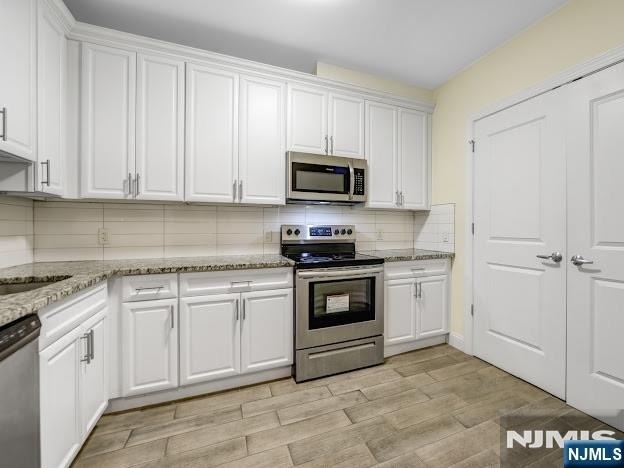 227 Teaneck - Photo 2