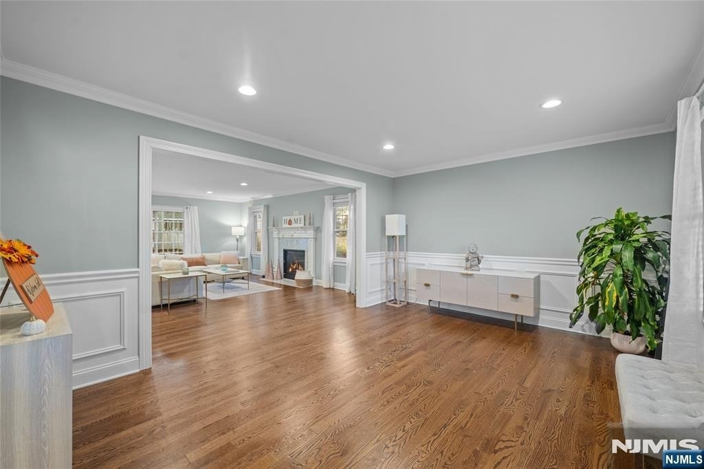 656 Wyndemere - Photo 2