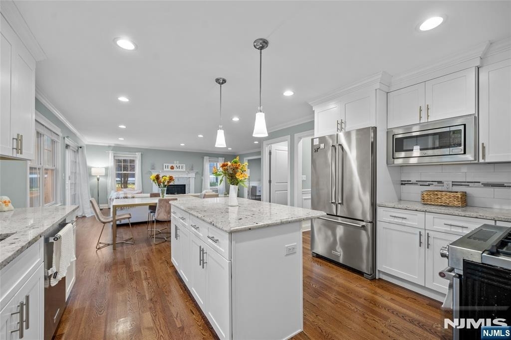 656 Wyndemere - Photo 7