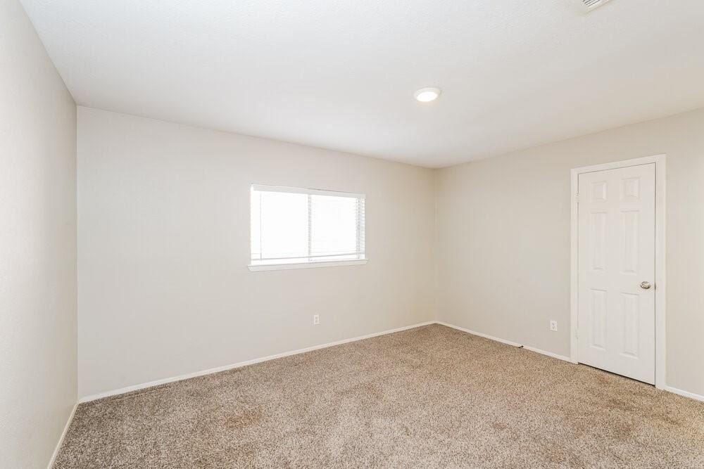 10018 Spotted Horse Drive - Photo 7