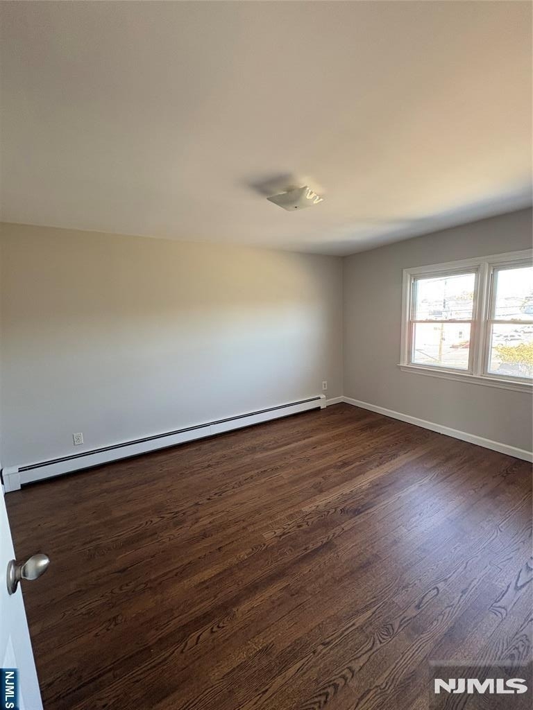 839 Riverside - Photo 15