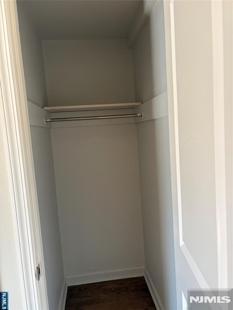 839 Riverside - Photo 5