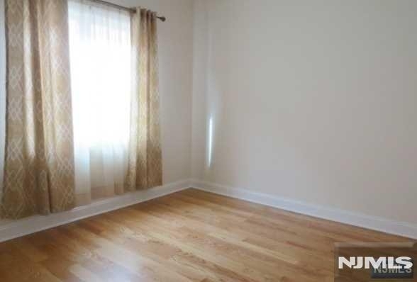 2191 Edwin - Photo 9