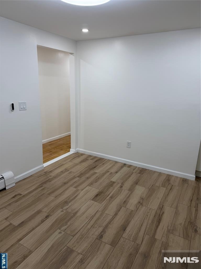 322 Roosevelt - Photo 4