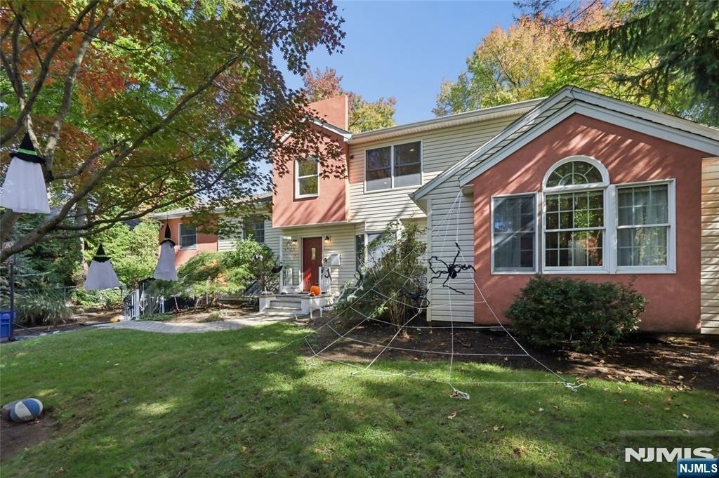 442 11th - Photo 1