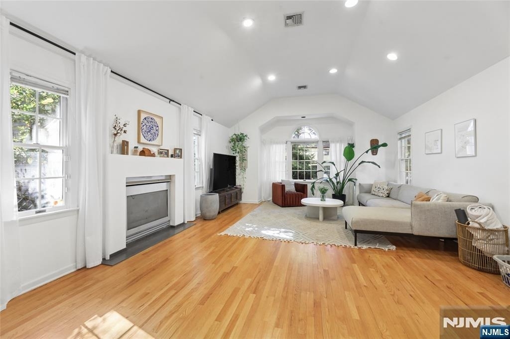 442 11th - Photo 6