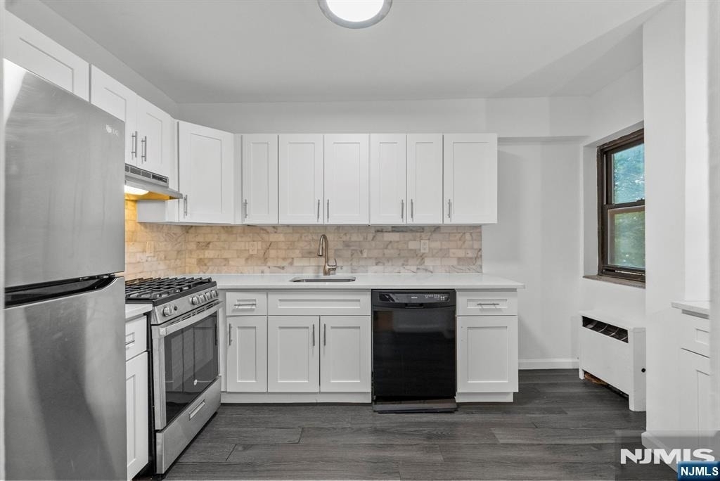 3031 Edwin - Photo 8