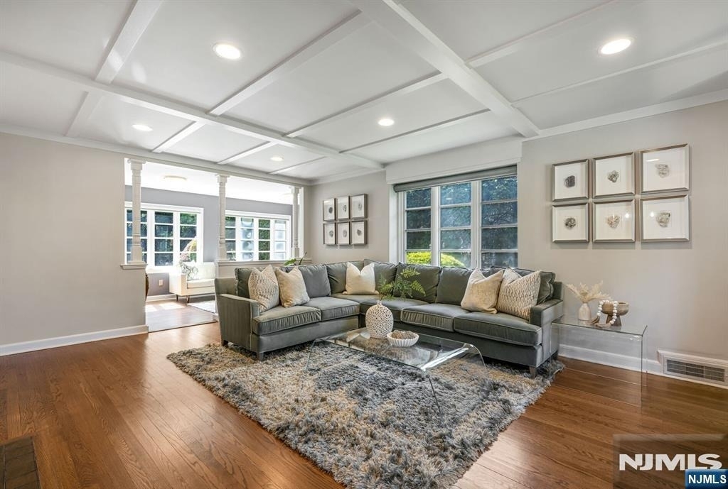 424 Braeburn - Photo 4