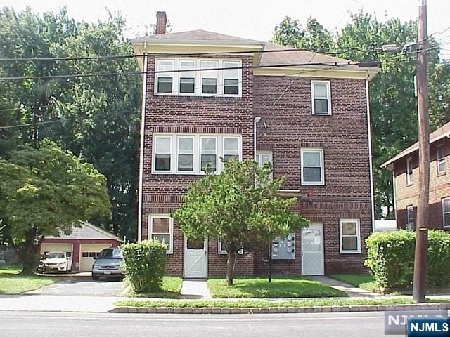 178 Warren - Photo 0