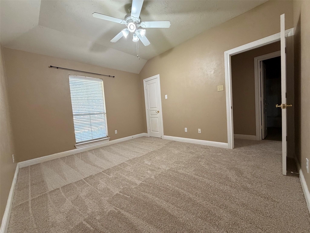3303 Thistlegrove Lane - Photo 13