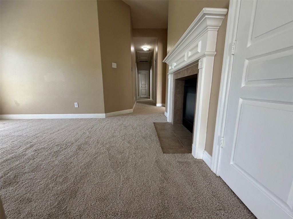 3303 Thistlegrove Lane - Photo 4