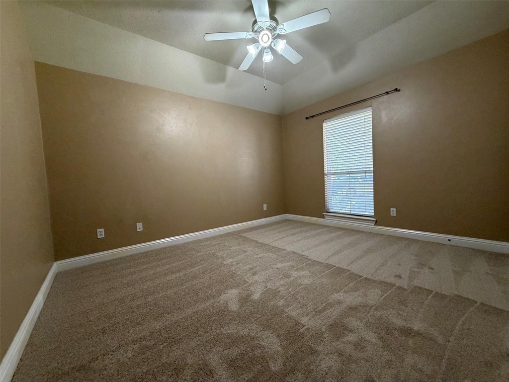 3303 Thistlegrove Lane - Photo 12