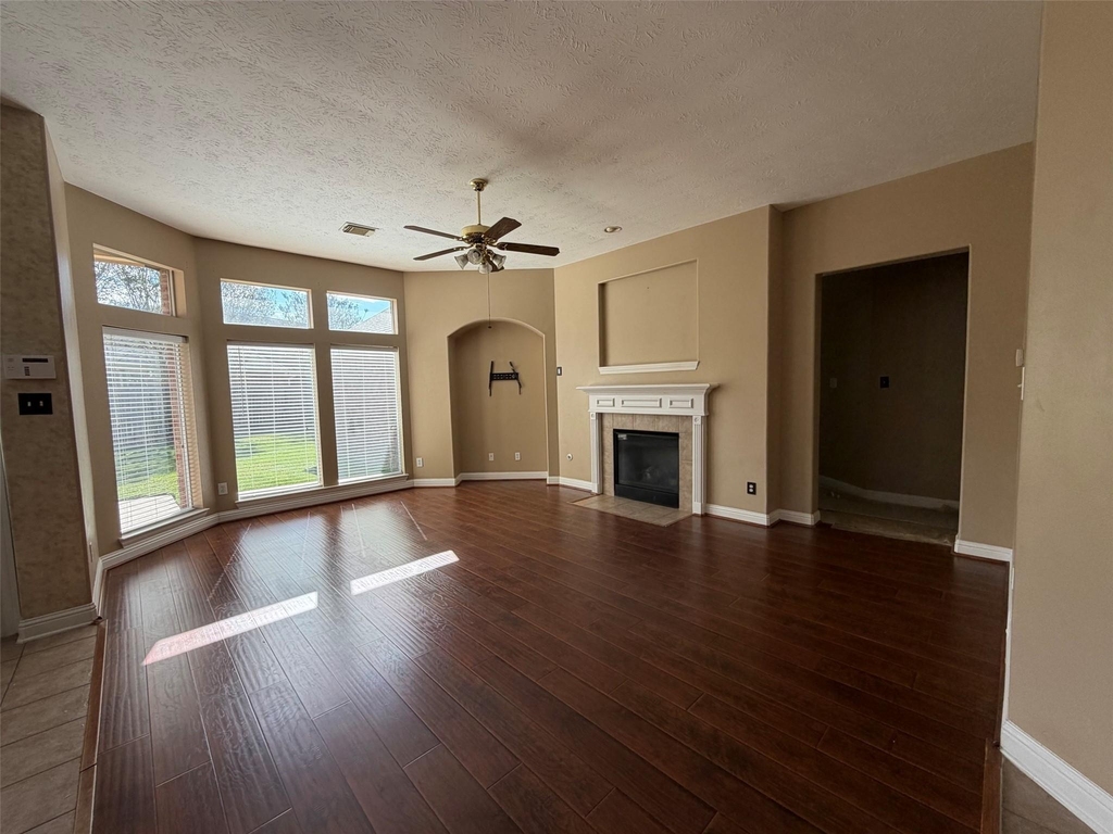 3303 Thistlegrove Lane - Photo 3