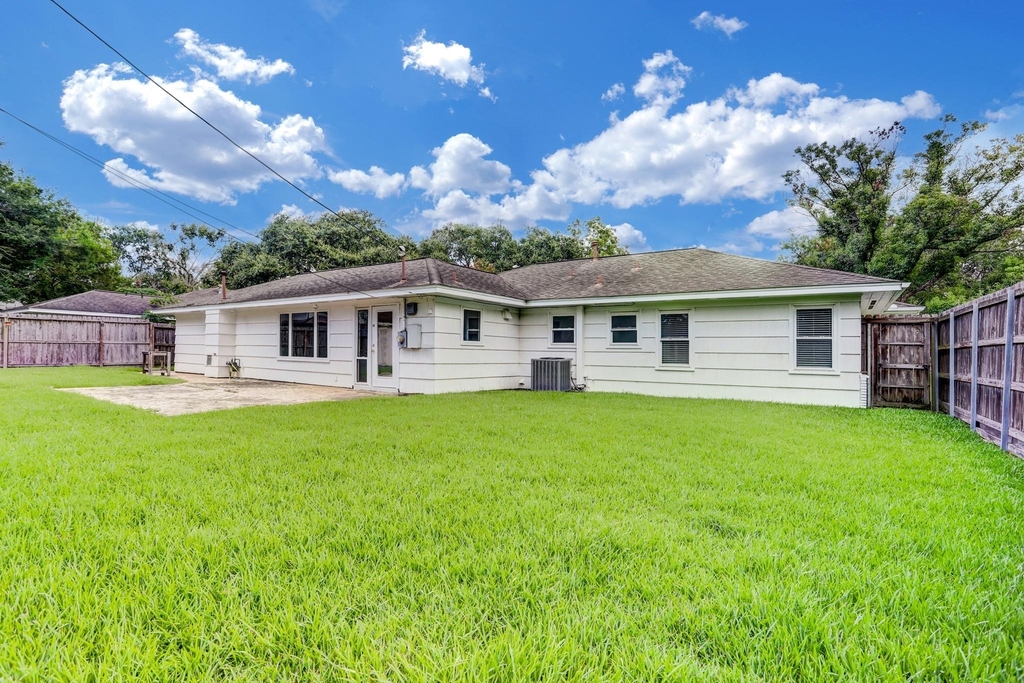 2803 Ashwood Street - Photo 22