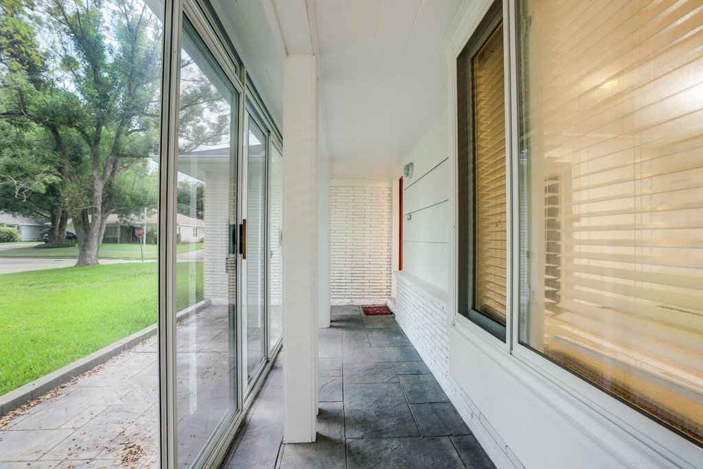 2803 Ashwood Street - Photo 5