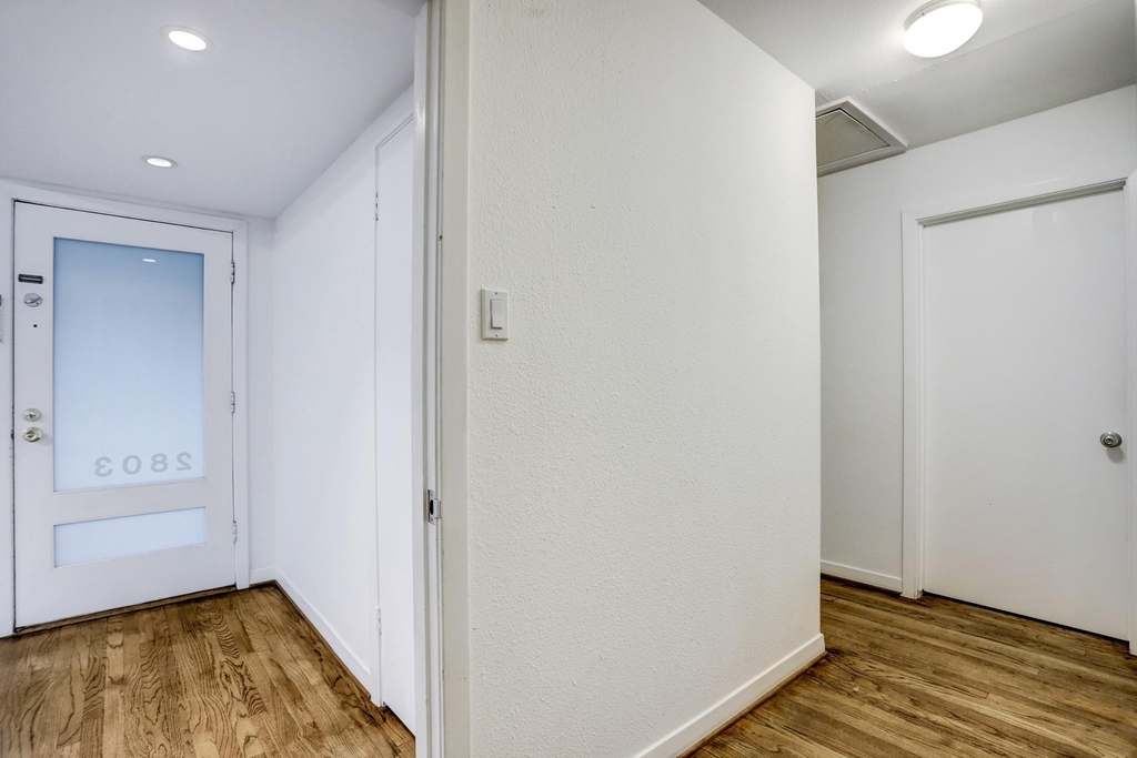2803 Ashwood Street - Photo 17