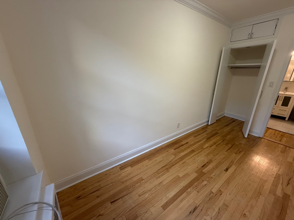 1325 Third ave - Photo 4
