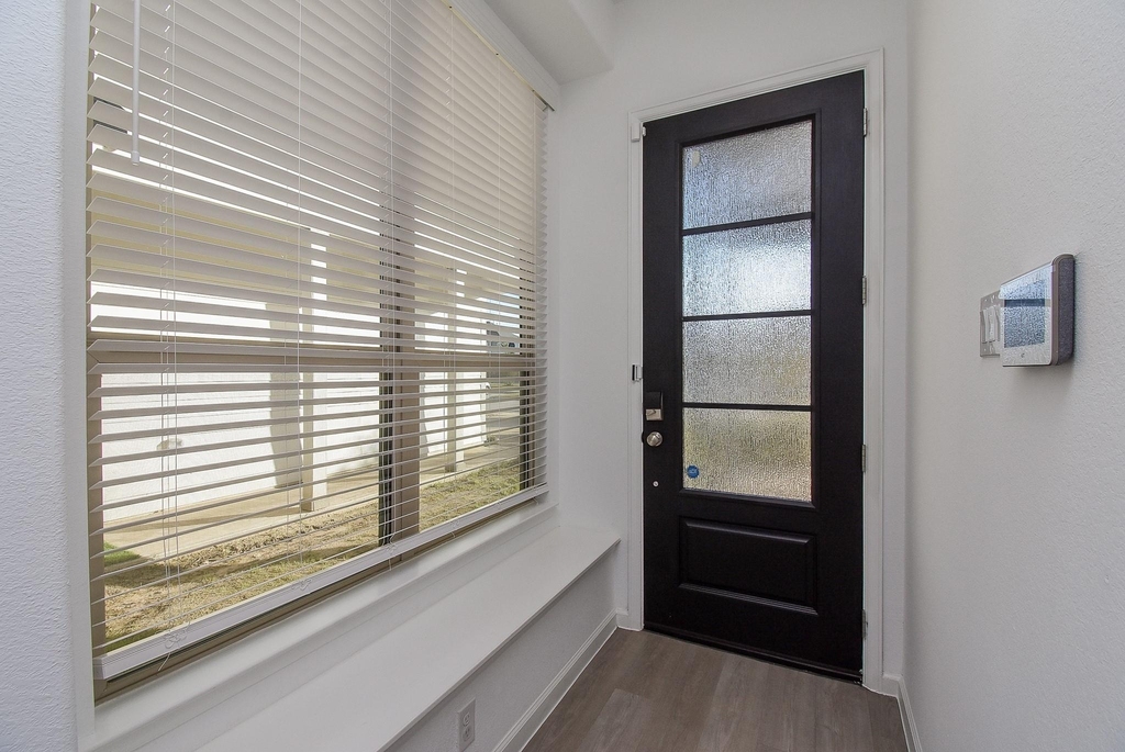 5646 Amber Brook Lane - Photo 3