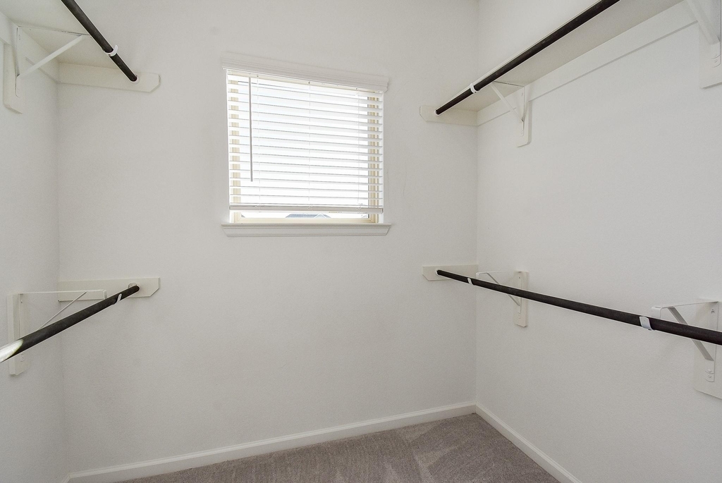 5646 Amber Brook Lane - Photo 17