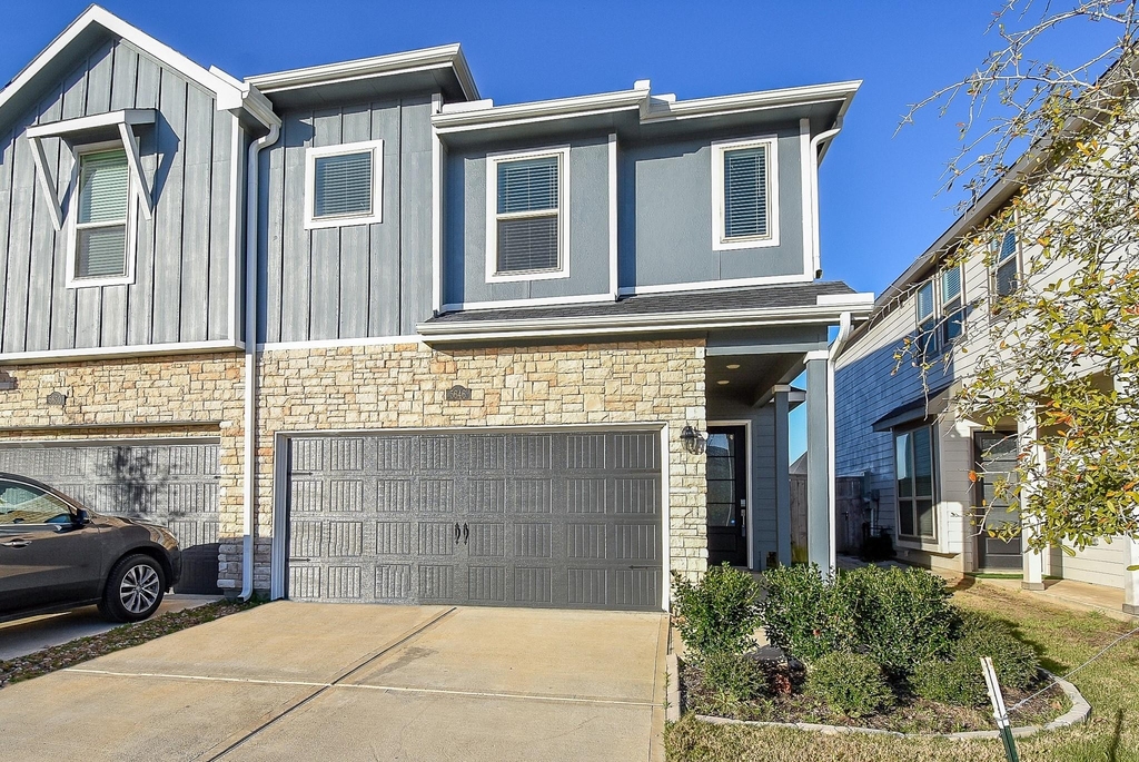 5646 Amber Brook Lane - Photo 0